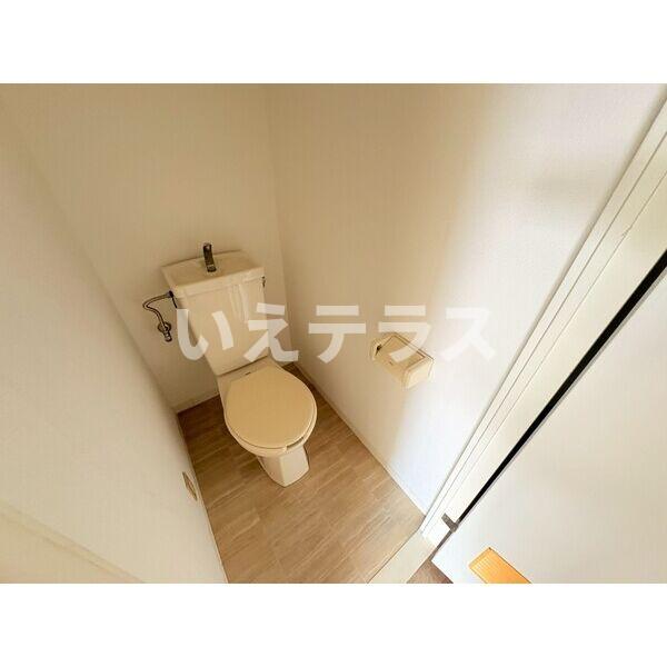 トイレ　トイレもきれいです
