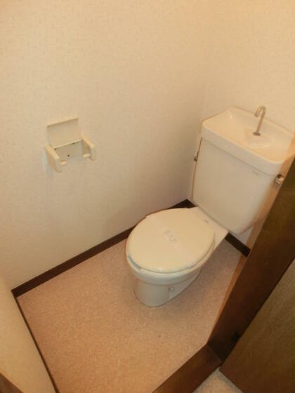 アーバンサイドBのトイレ写真