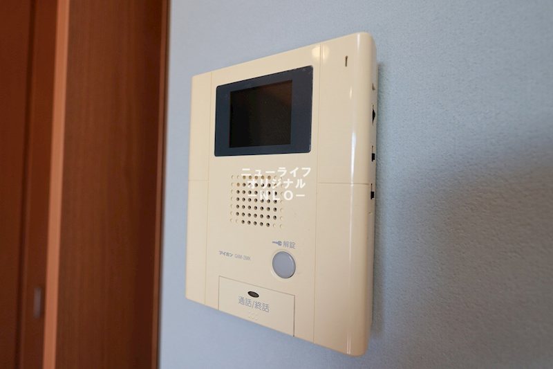 セキュリティ　訪問者を画面で確認、安心のモニターホン☆