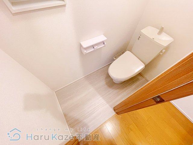 地下鉄鶴舞線 塩釜口駅 徒歩17分 2階建 築8年のトイレ写真