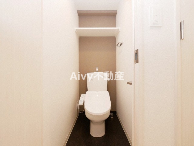 地下鉄中央線 九条駅 徒歩7分 15階建 築7年のトイレ写真