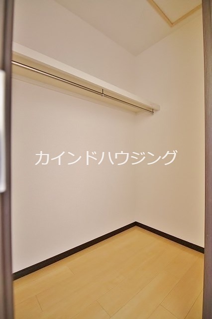 収納　ウォークインクローゼット