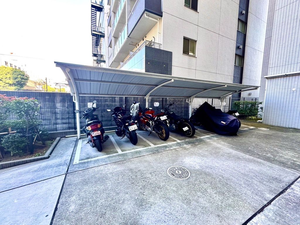 駐車場　バイク置場完備！
