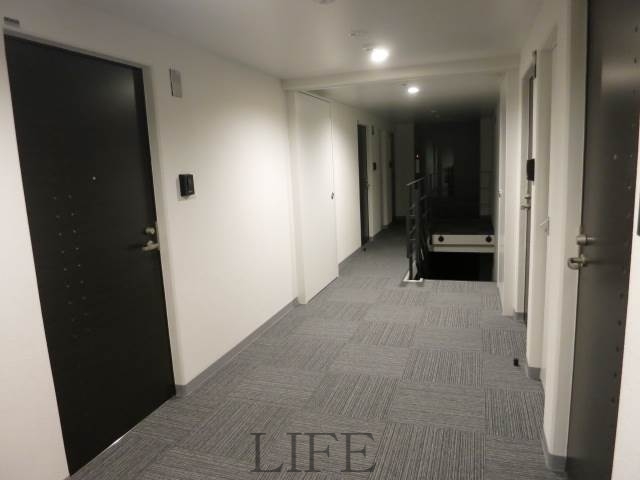 ロビー　広々共用部♪