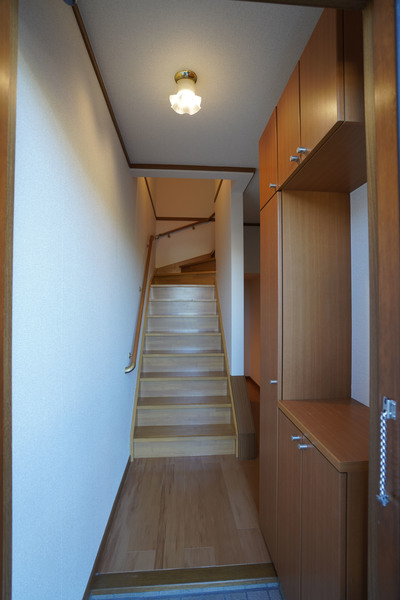 玄関　同じ建物の別なお部屋