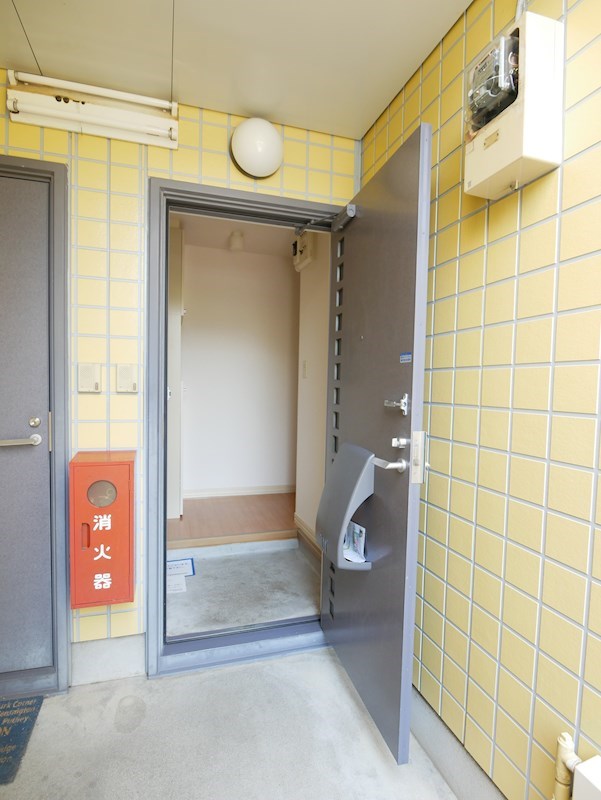 メゾンパークスの玄関写真