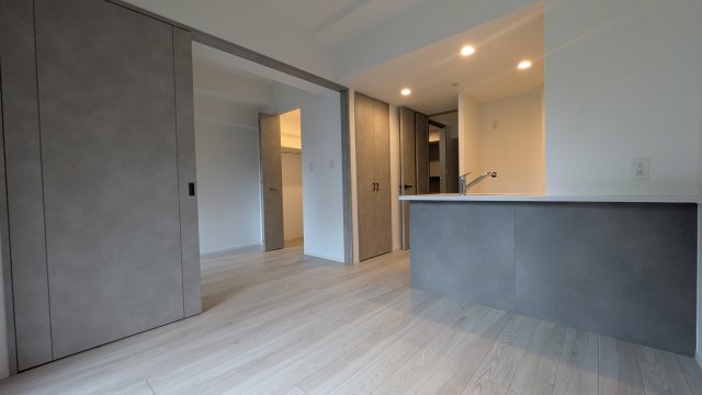 S-RESIDENCE博多駅東awesomeの居間写真