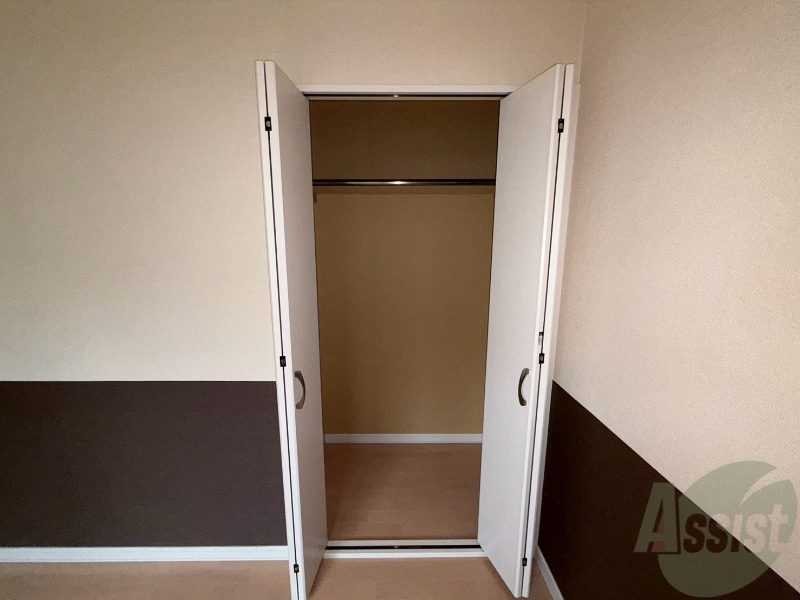 収納　寝室の収納です。部屋がすっきり片付きます。
