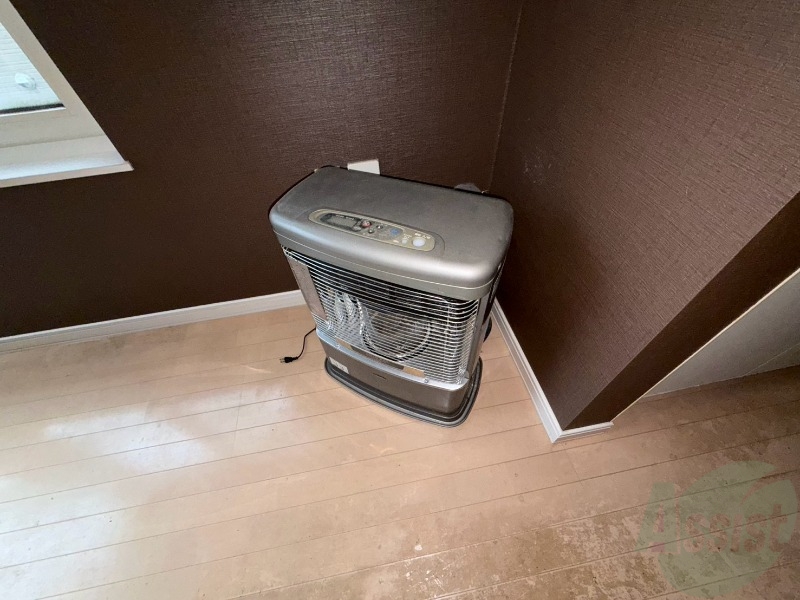 その他設備　灯油暖房が設置されているので冬場も快適です！