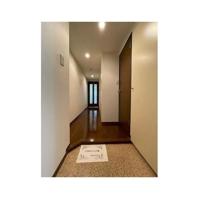 玄関　※別部屋参考写真