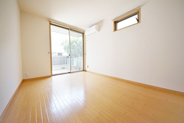 居室・リビング　★6帖のお部屋です★