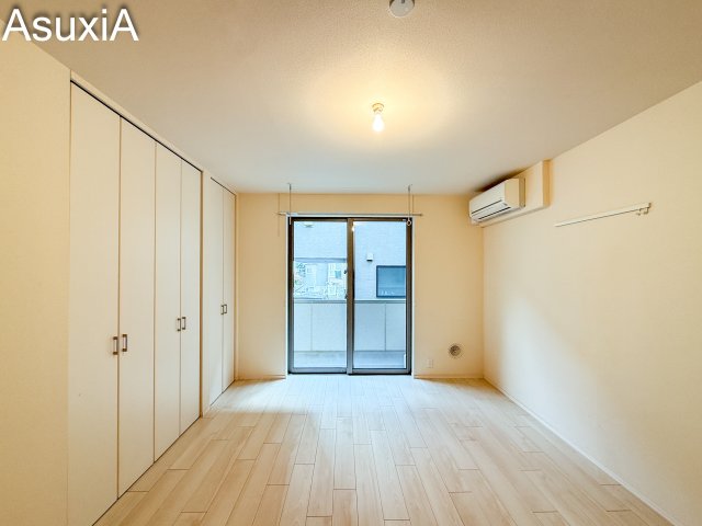 居室・リビング　別タイプのお部屋の写真です