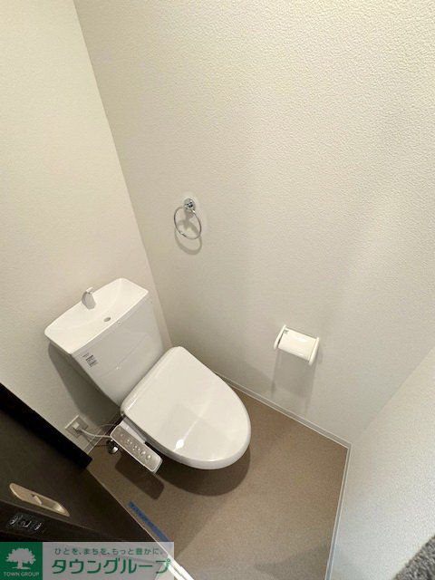 トイレ　※写真は同メーカー建築施工例です。