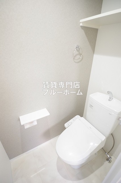 トイレ　温水洗浄便座付きのトイレです！