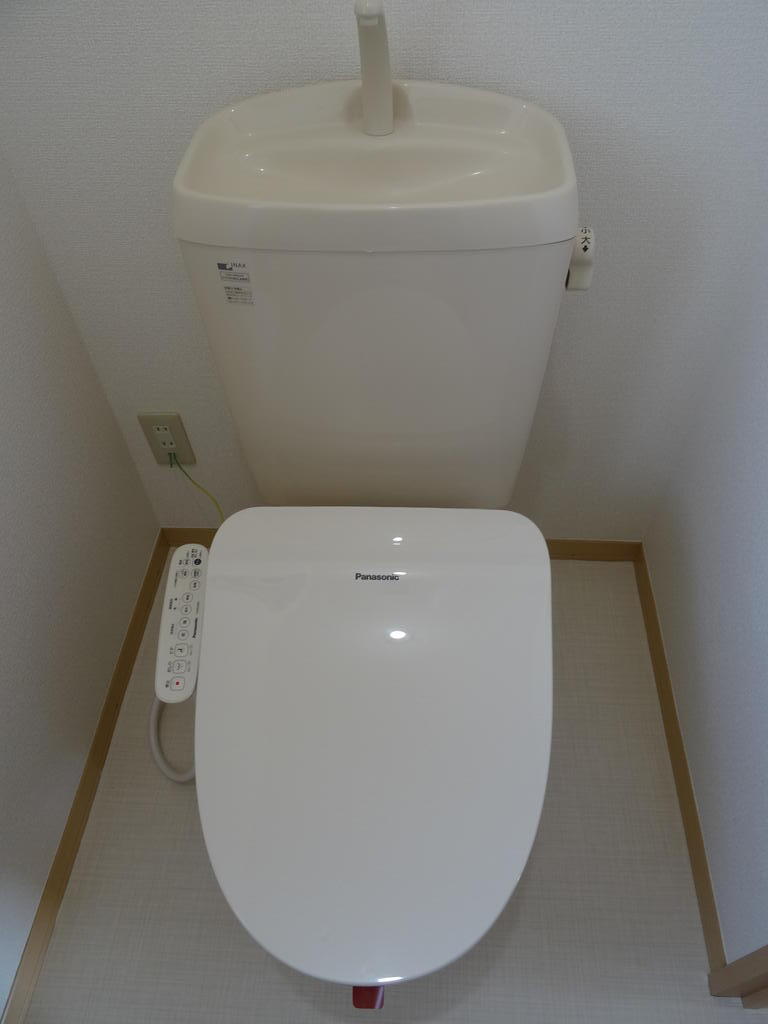 トイレ　別部屋参照