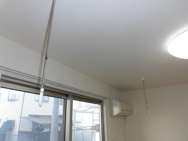 その他設備　室内物干し機