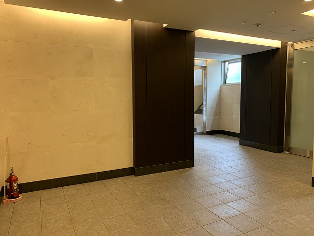 エントランス　エントランス