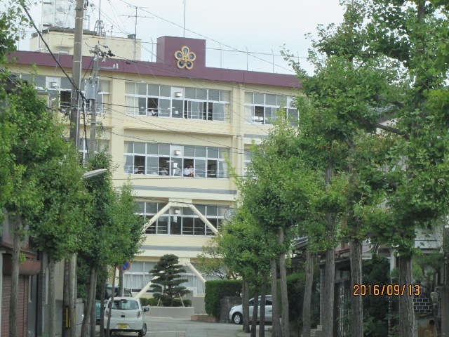 【サンビューム明園の中学校】