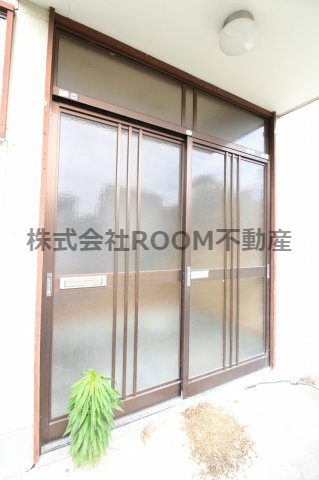 玄関　シンプルで使いやすい玄関です