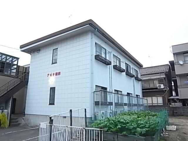 【岐阜市折立のアパートの建物外観】