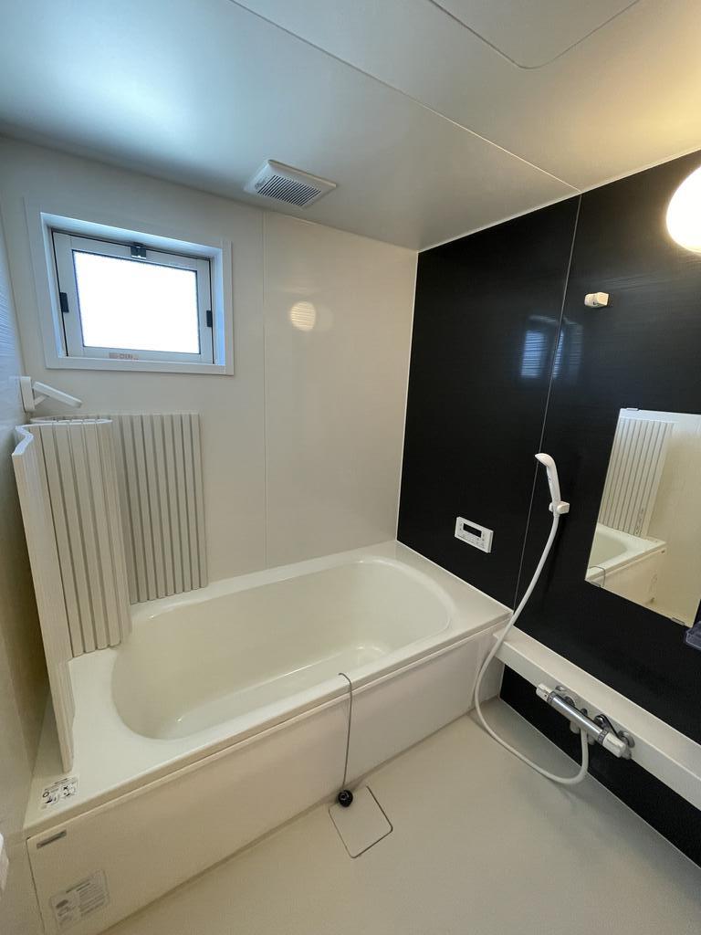 バス・シャワールーム　※同タイプ写真