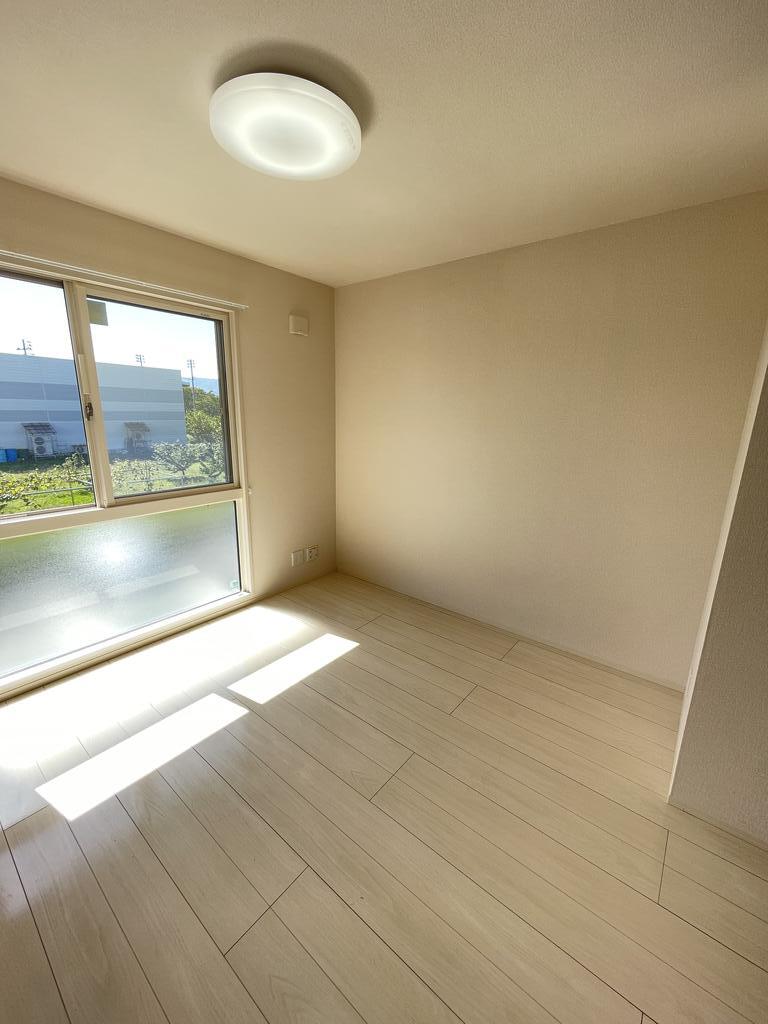 居室・リビング　※同タイプ写真