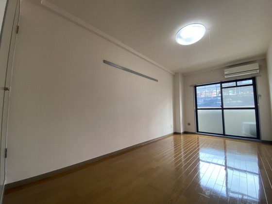 居室・リビング　※別部屋の写真です