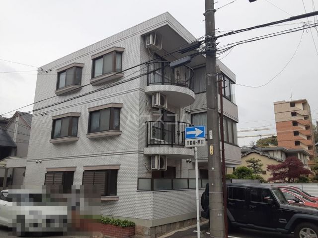 名古屋市千種区月見坂町のマンションの建物外観