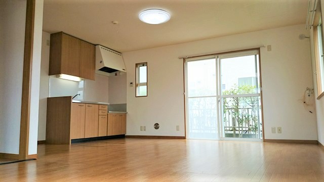 居室・リビング　南向きＬＤＫ１６帖