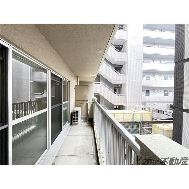 バルコニー　バルコニー