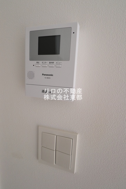 セキュリティ　ＴＶモニター付インターホンがあるので訪問者が一目でわかります