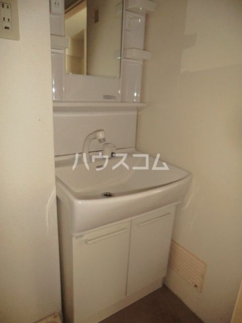 【葛飾区東水元のマンションの洗面設備】