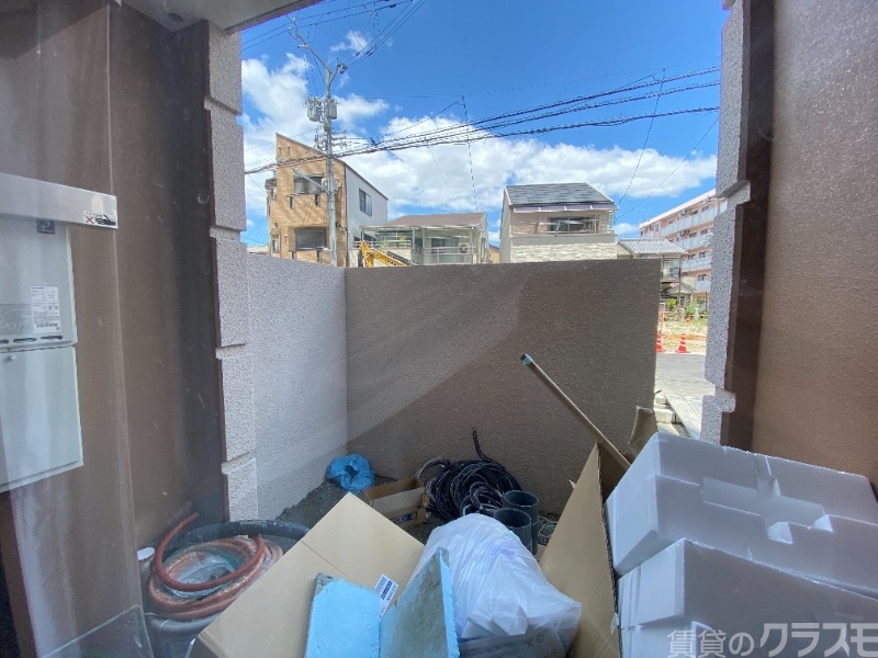 バルコニー　建築中写真です・・。