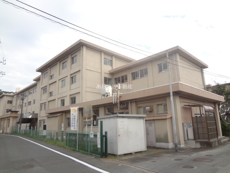 【浜松市中央区和田町のマンションの小学校】