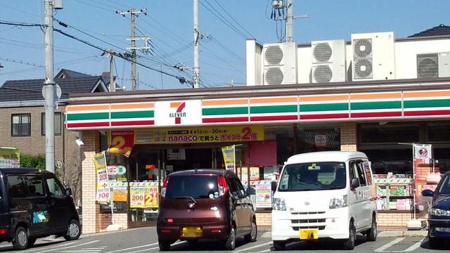 コンビニ　セブンイレブン和歌山屋形町店（コンビニ）まで888m