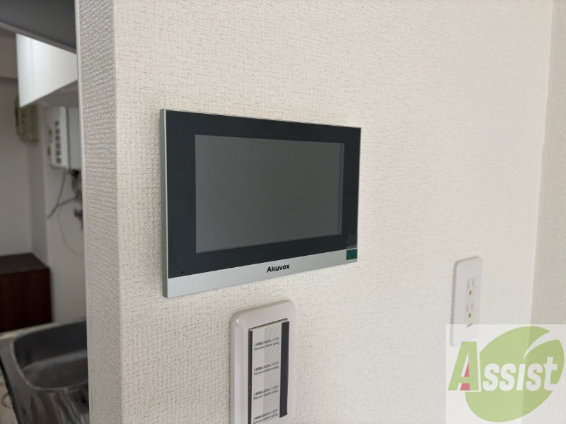 セキュリティ　ＴＶモニター付インターホンです。来客者の顔が見えるので安心！