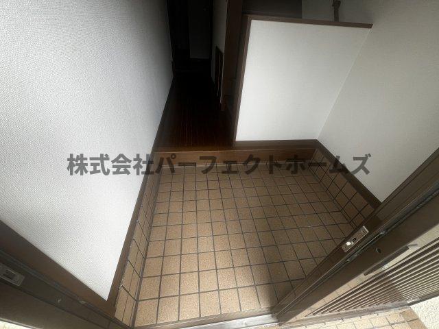 玄関　落ち着いた玄関です