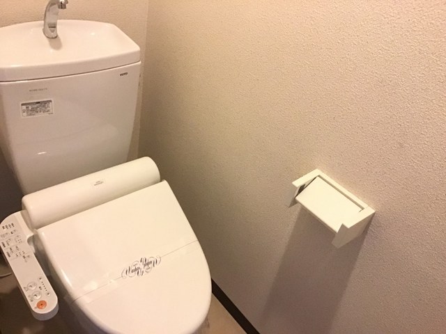 トイレ　反転タイプ