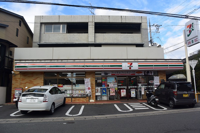 コンビニ　セブンイレブン 京阪四宮駅東店（コンビニ）まで1386m