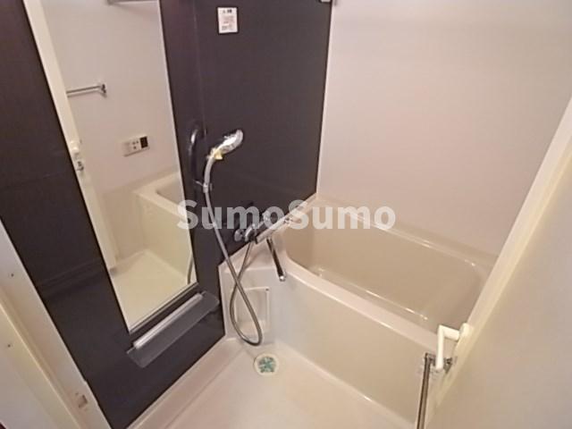 バス・シャワールーム　ゆったり過ごせるお風呂です