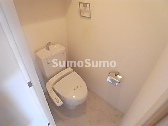 トイレ　落ち着いたトイレです