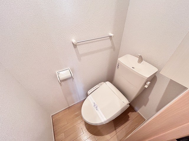 トイレ　※別部屋参考写真です。