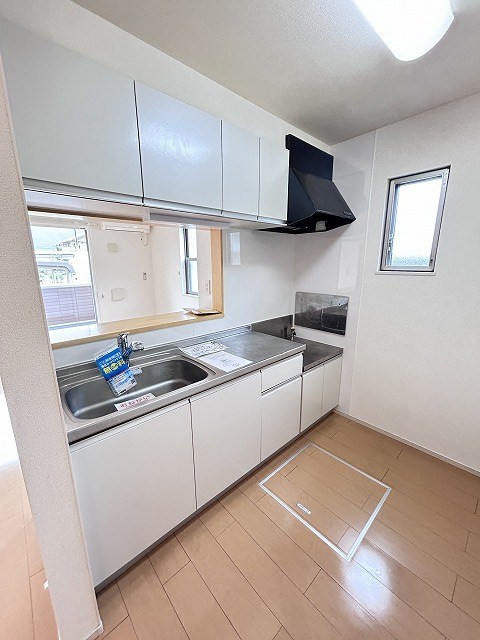 キッチン　※別部屋参考写真です。