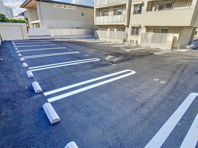 駐車場　2024年12月撮影