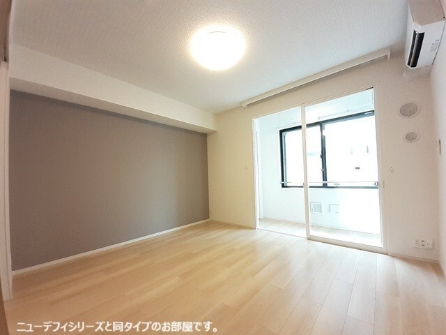 居室・リビング　ニューデフィシリーズと同タイプのお部屋です。