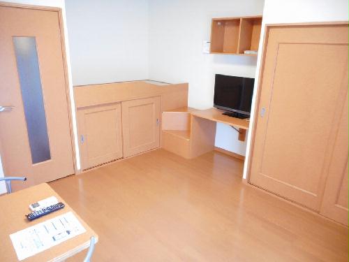 居室・リビング　フローリングのお部屋です