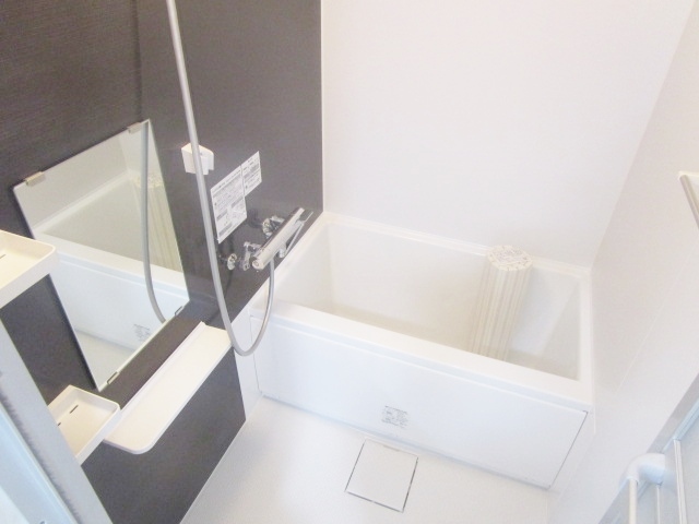 バス・シャワールーム　建築中　参考写真