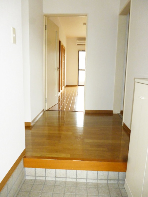 玄関　下駄箱付き♪