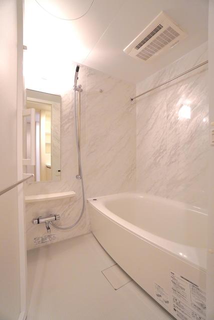 バス・シャワールーム　※写真は同タイプ住戸です。