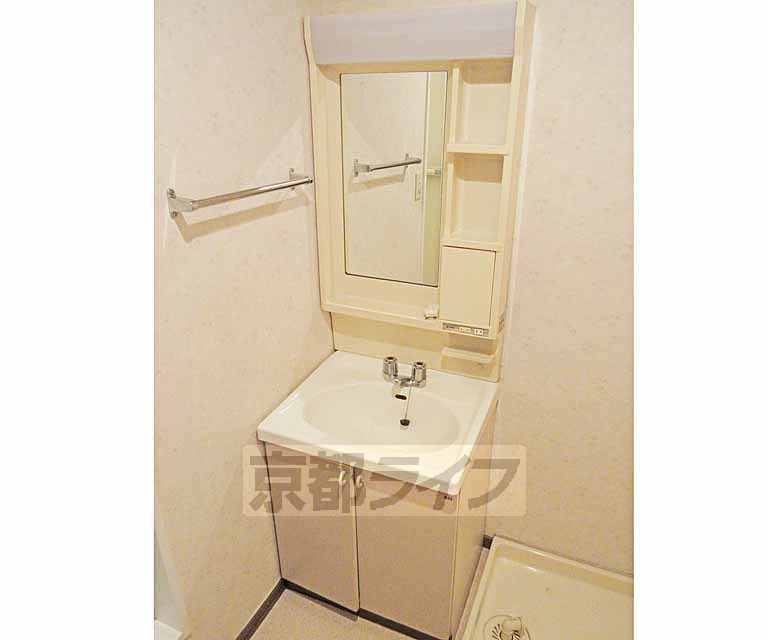 洗面設備　独立洗面所です